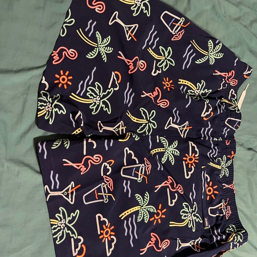 Chubbies Black Swim Trunks XXL